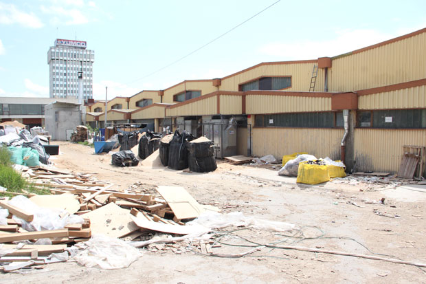 АФЕРА “СПИЛИТ”: Продао фабрику али пара нема